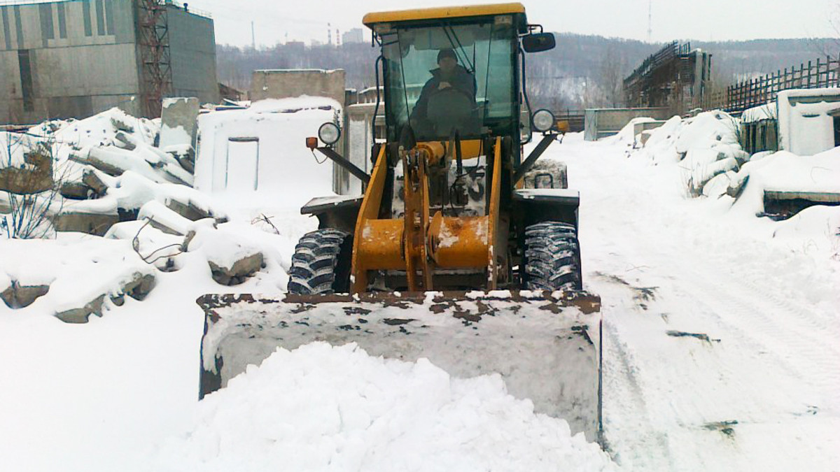 Депутати шукають зниклі 100 мільйонів на техніку для снігу - фото 1