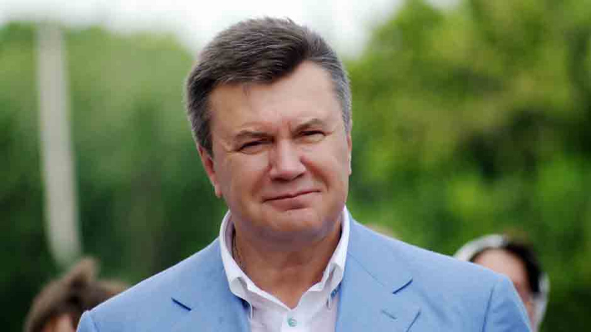 Янукович про "особливе забарвлення" Зелених свят - фото 1