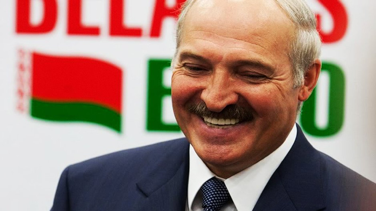 У Києві Лукашенку кричали: «Жыве Беларусь!» (Відео) - фото 1