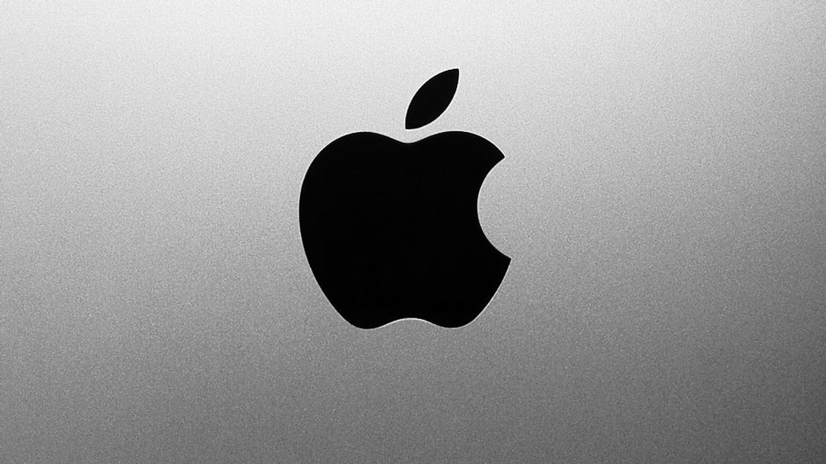 Apple представила спрощений iMac за $1099 - фото 1