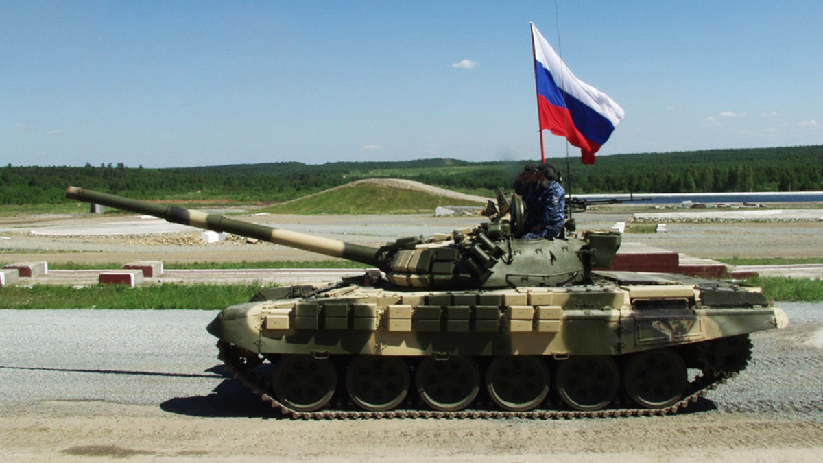 Російські танки в Алчевську (Відео) - фото 1