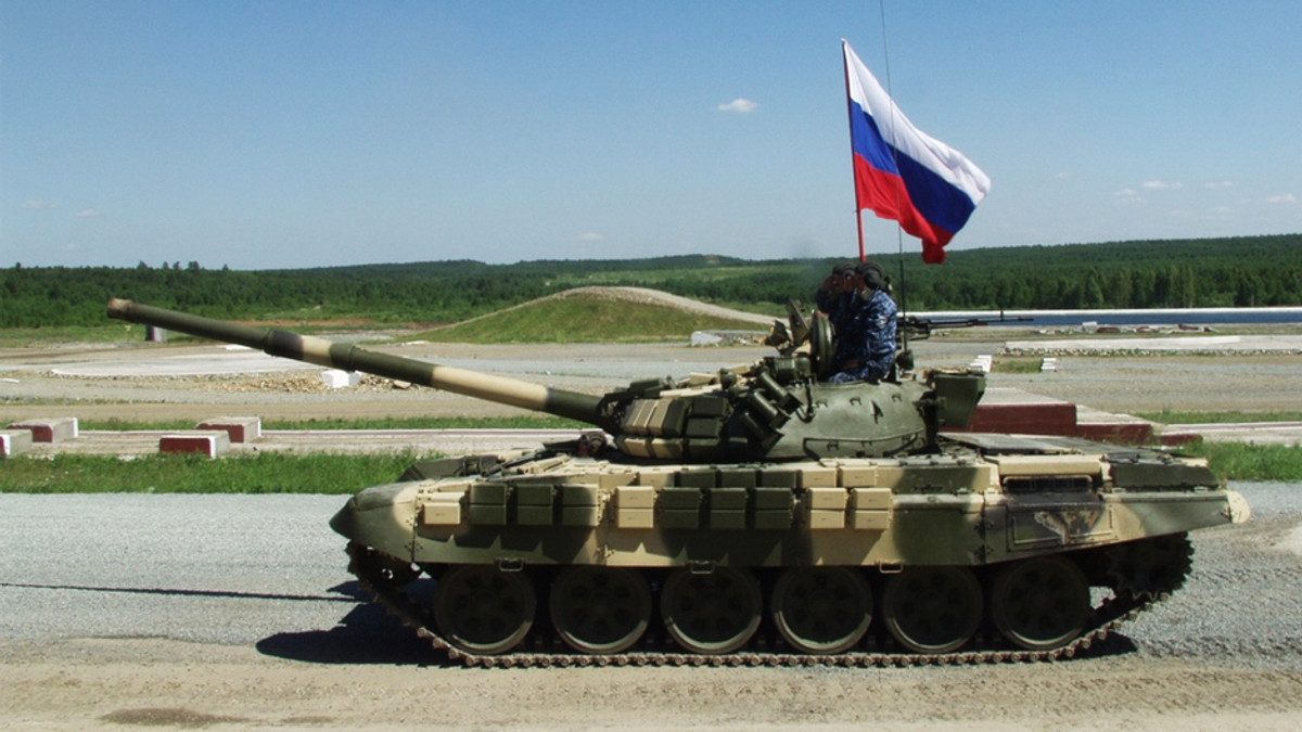 Пересування колони танків терористів в Луганській області (Відео) - фото 1