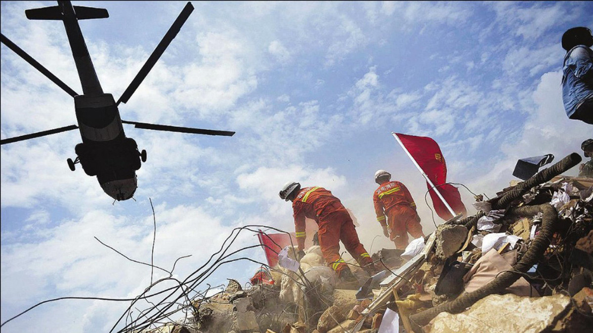 Землетрус у Китаї забрав життя вже майже 600 людей - фото 1