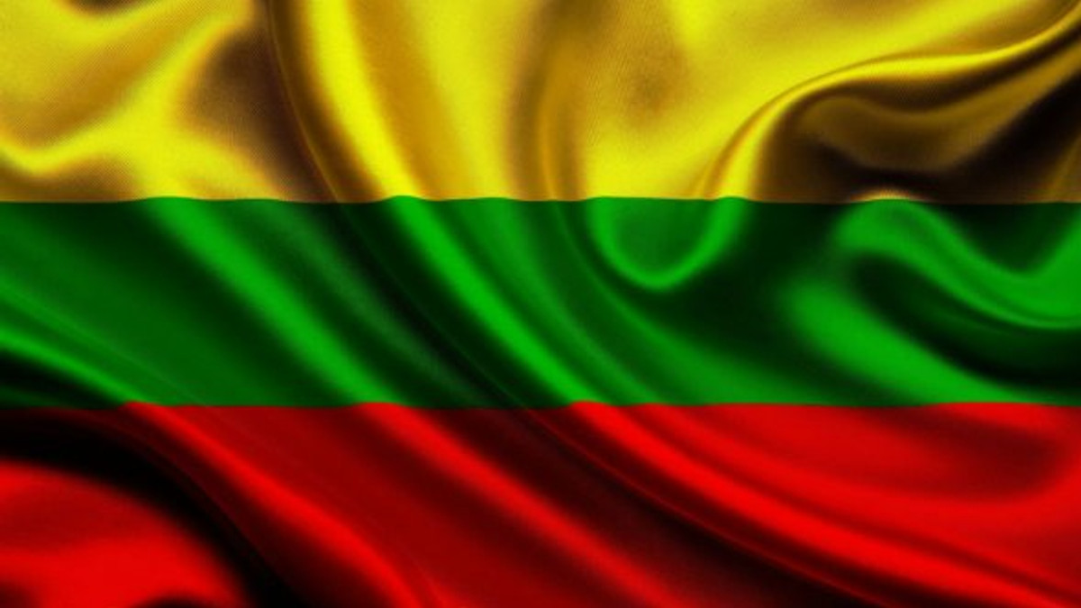 Литва пропонує надати Україні 30 млрд євро - фото 1