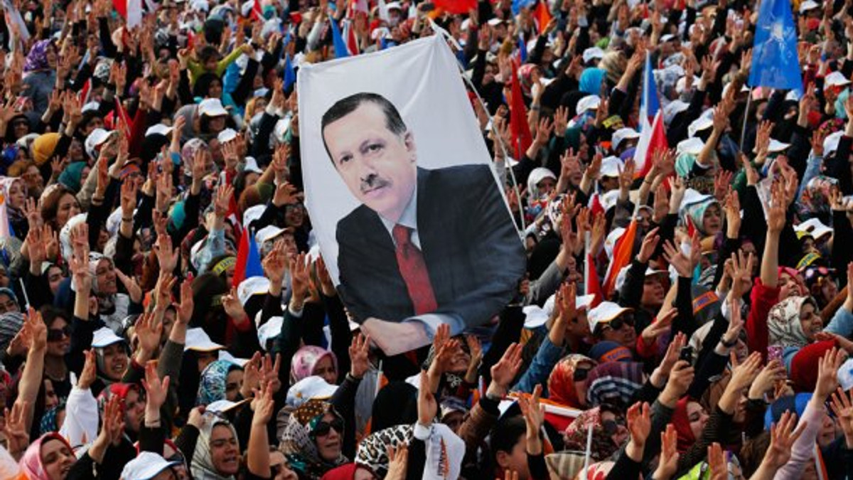 Президент Туреччини вважає, що до війни призвів Майдан - фото 1
