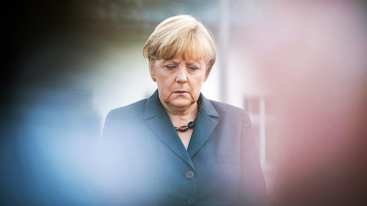 Меркель закликала Путіна до деескалації - фото 1