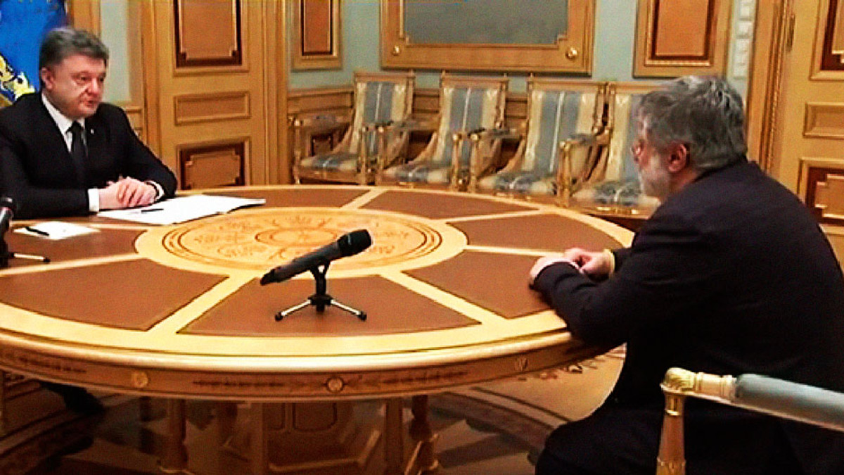 Опубліковано відео, на якому Порошенко підписує відставку Коломойського - фото 1