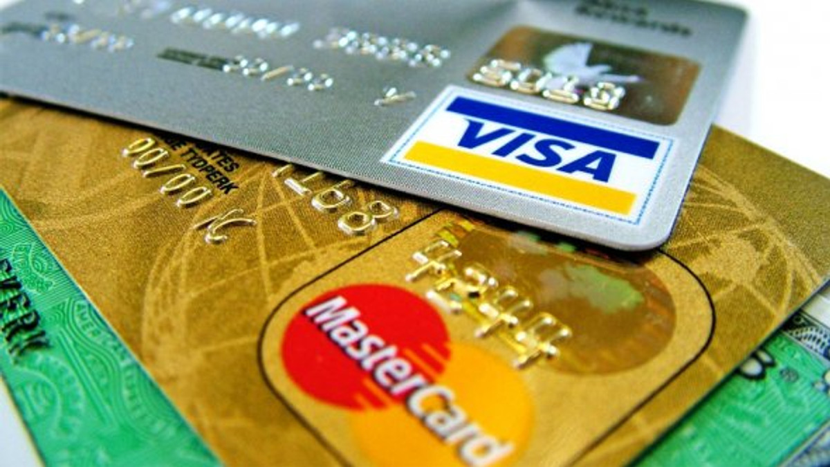 Через санкції банки РФ не можуть замовити картки Visa і MasterCard - фото 1