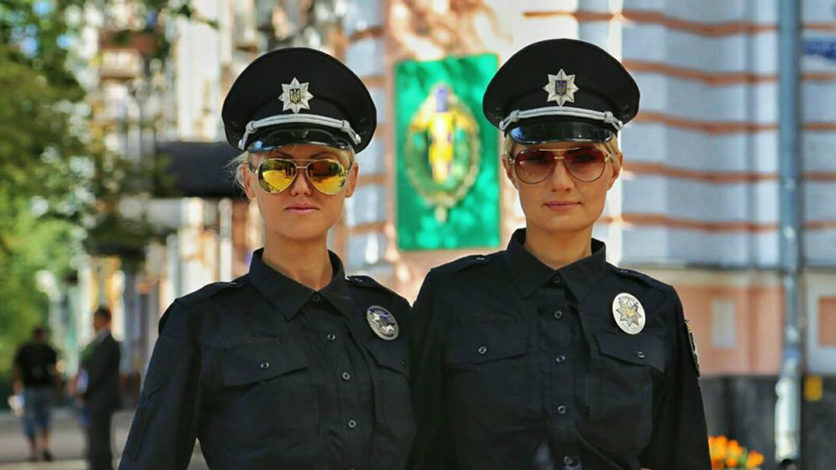 Україна - серед лідерів за кількістю жінок у поліції - фото 1