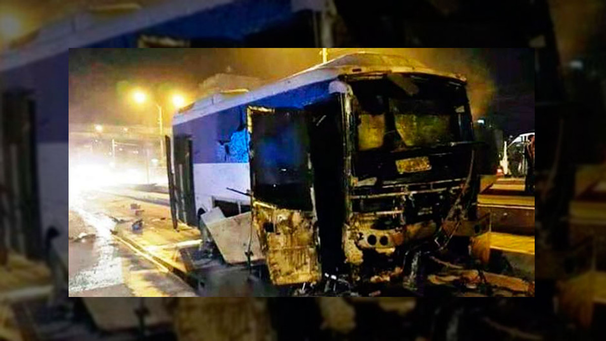 У Туреччині бойовики підірвали автобус з поліцейськими - фото 1