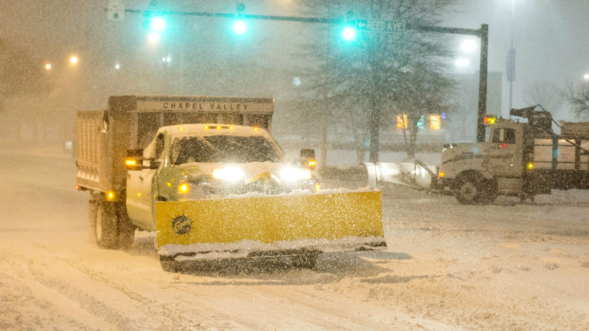 Снігова буря у США забрала життя 30 осіб - фото 1