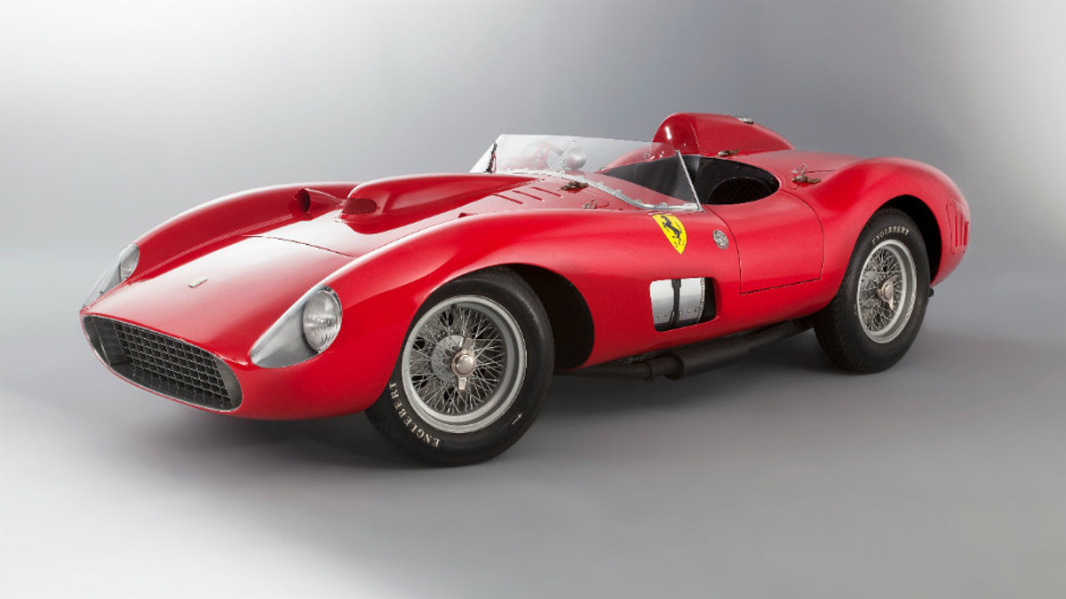 Ferrari пішов з аукціону за рекордні 28 млн євро - фото 1