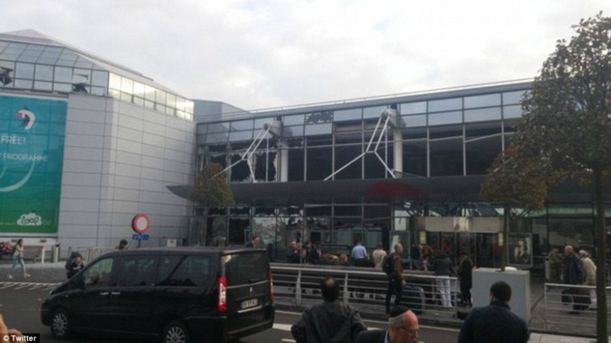 Вибухи в Брюсселі: 17 жертв в аеропорту, 10 — в метро - фото 1