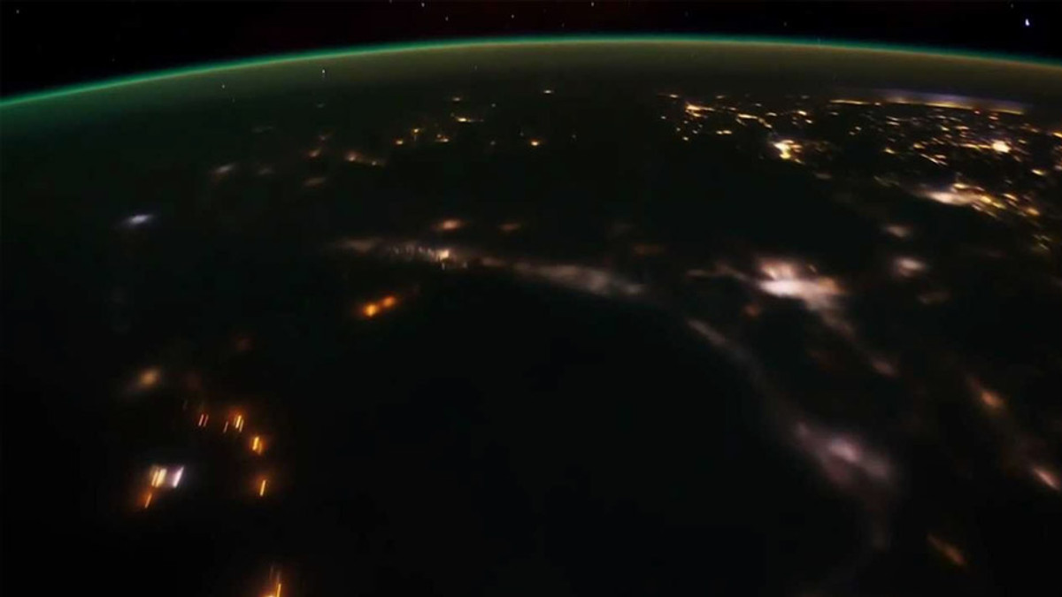 NASA показало відео Землі з борту МКС - фото 1
