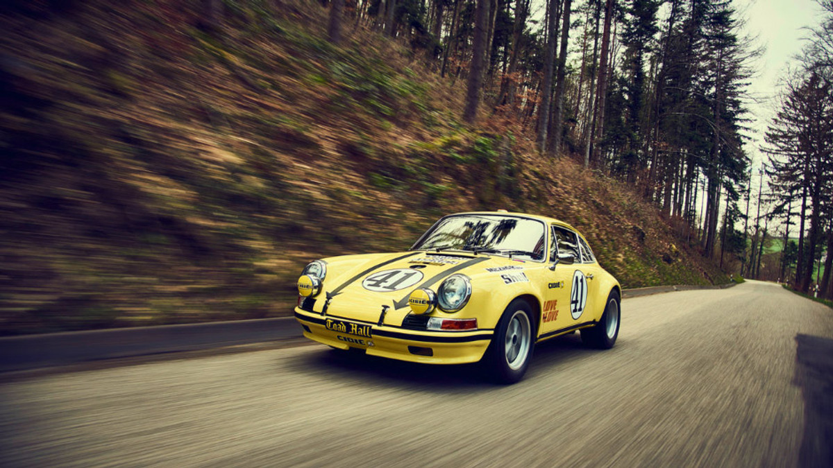 Porsche відновила легендарну гоночну модель 911 - фото 1