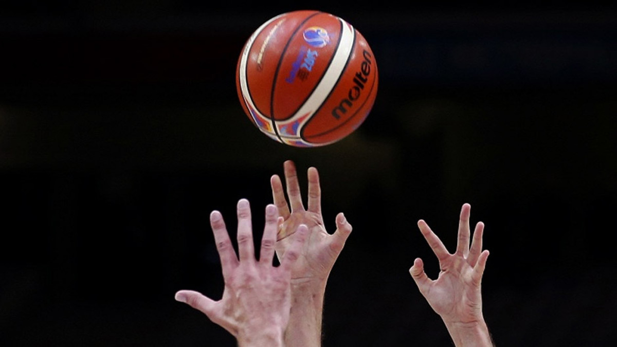Збірну РФ відсторонено від участі в чемпіонаті Європи з баскетболу - фото 1
