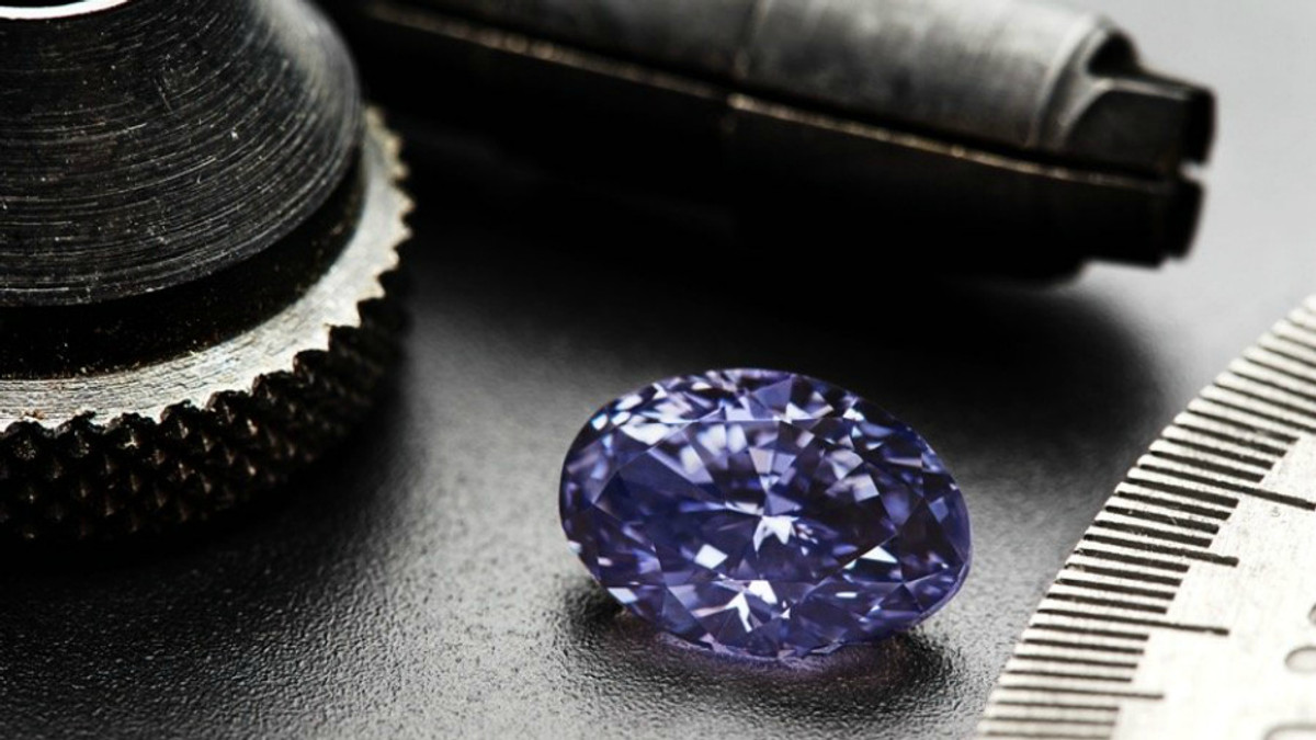 В Австралії відшукали фіолетовий діамант, який коштує $3 млн - фото 1