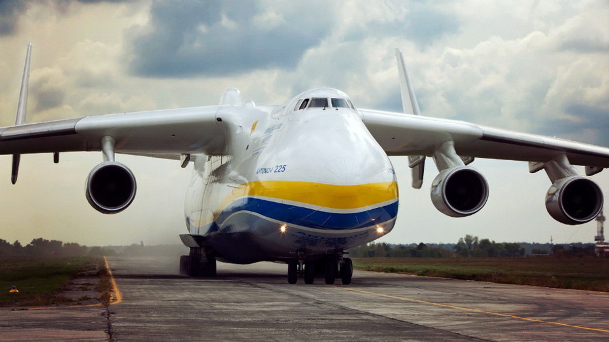 Найбільший у світі лайнер «Мрія» повертається сьогодні в Україну - фото 1