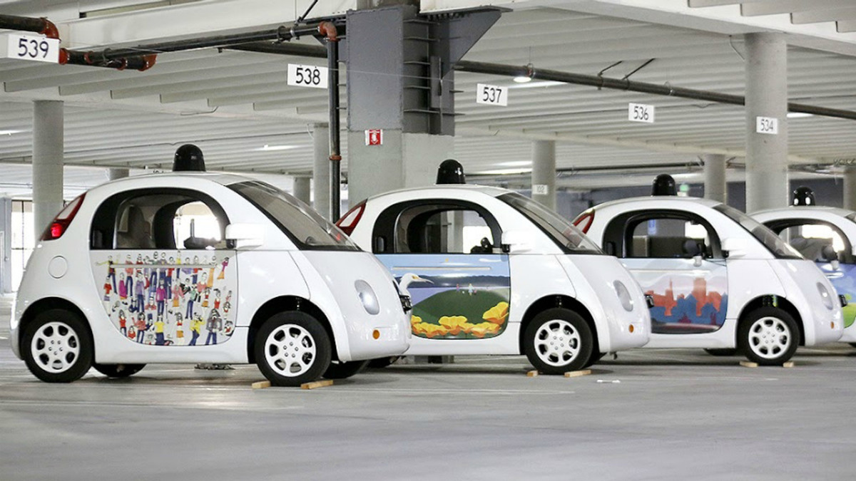 Google-авто буде приклеювати пішоходів до бампера - фото 1