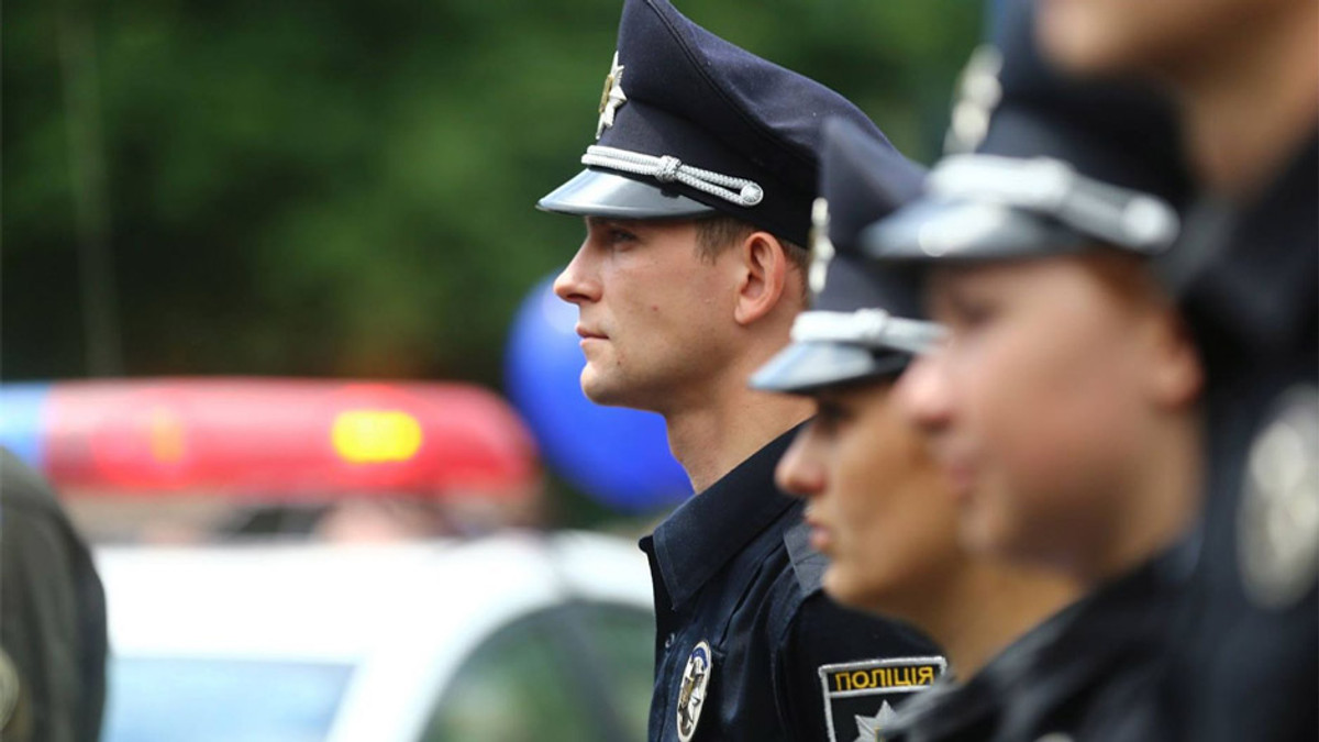 Останнє місто в Україні отримало патрульну поліцію - фото 1