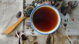 Скільки чашок чаю потрібно випивати, щоб уповільнити старіння: дослідження
