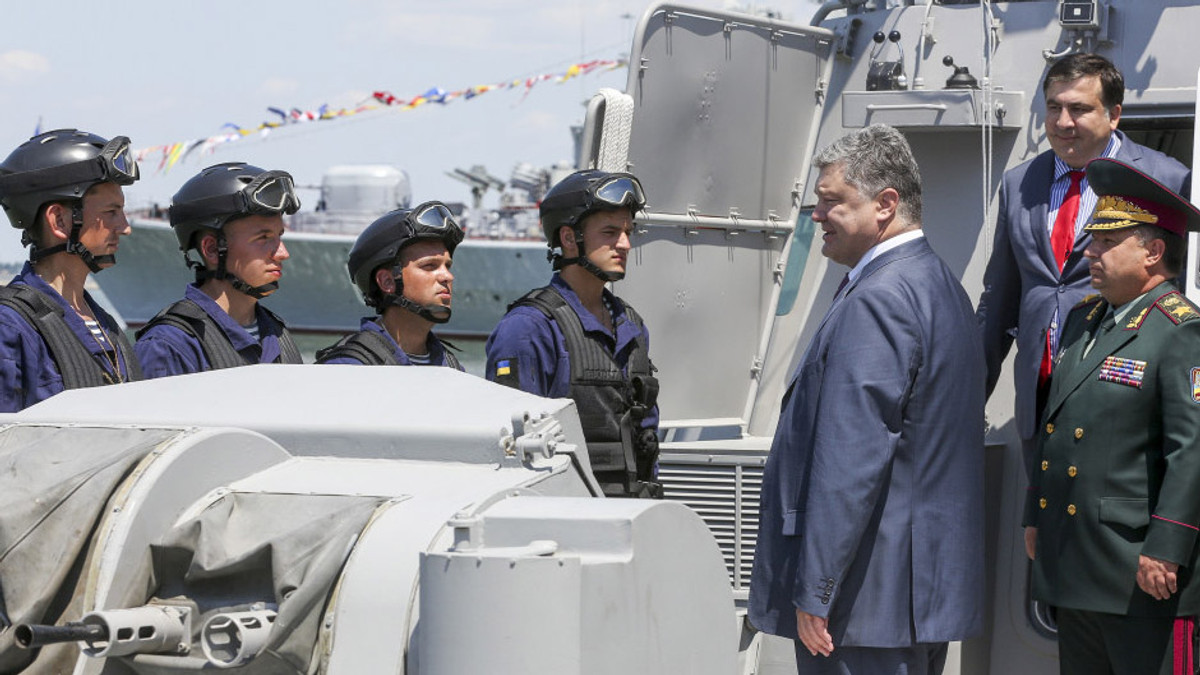 ВМС отримали 2 новітні українські бронекатери - фото 1
