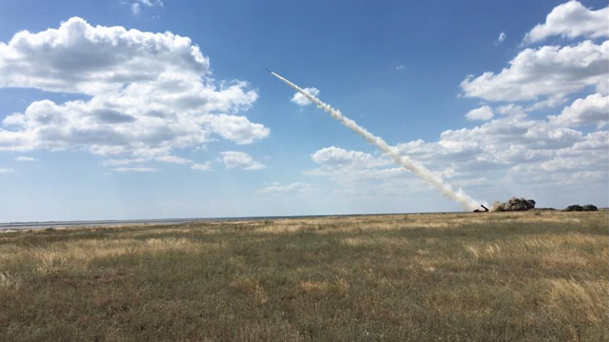 В Україні успішно протестували нову ракету - фото 1
