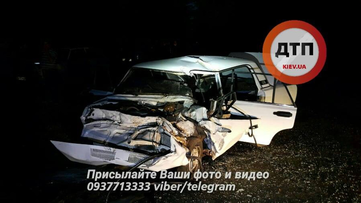 Моторошна ДТП поблизу Києва: П'яний водій протаранив авто на швидкості - фото 1
