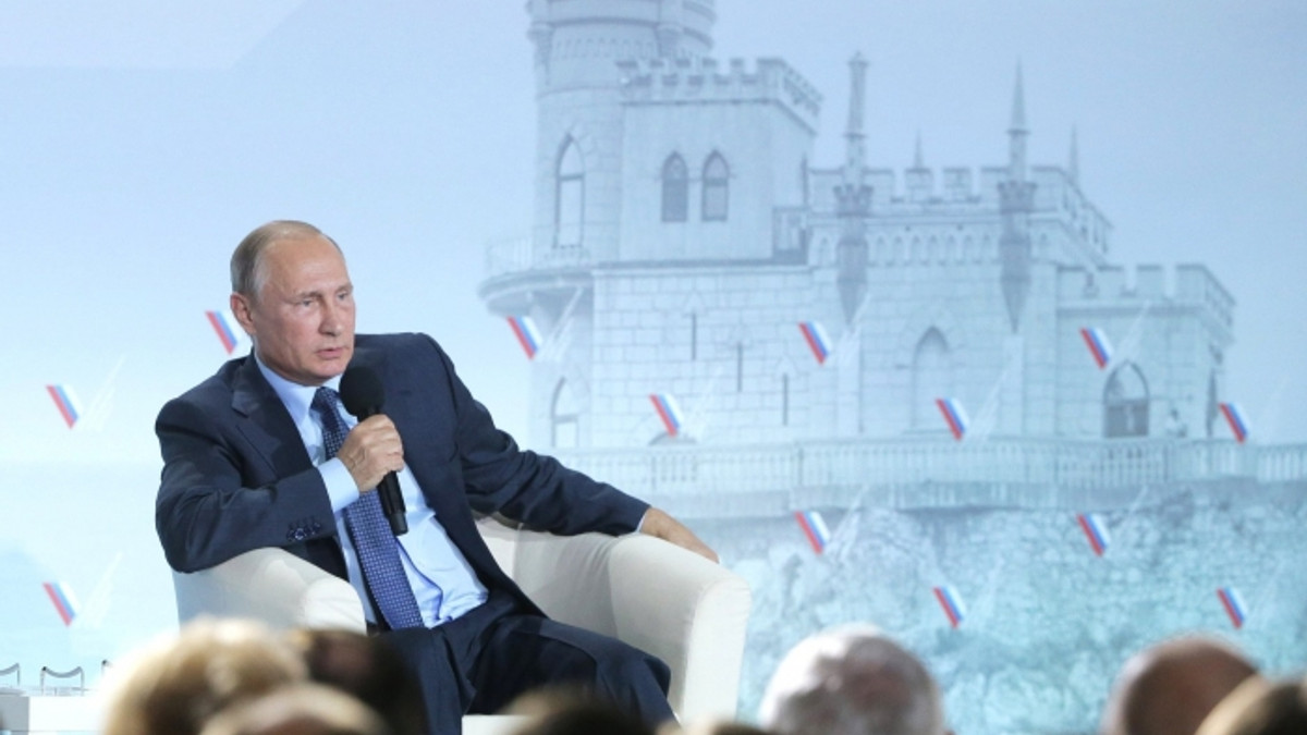 Експерт пояснив, чому Путін часто їздить у Крим - фото 1