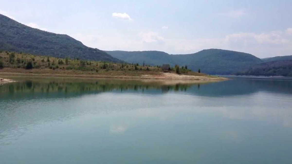 У Болгарії на дні озера знайшли 13 млн євро - фото 1