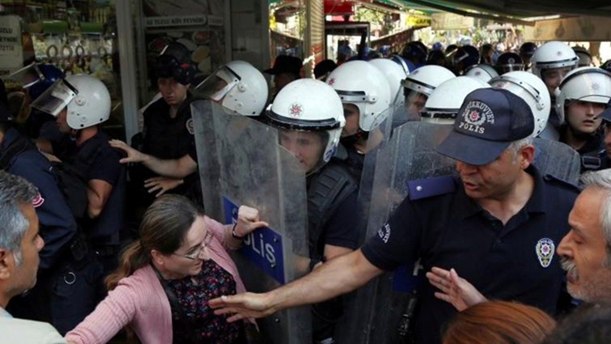 У Туреччині підірвали поліцейський відділок: є жертви - фото 1