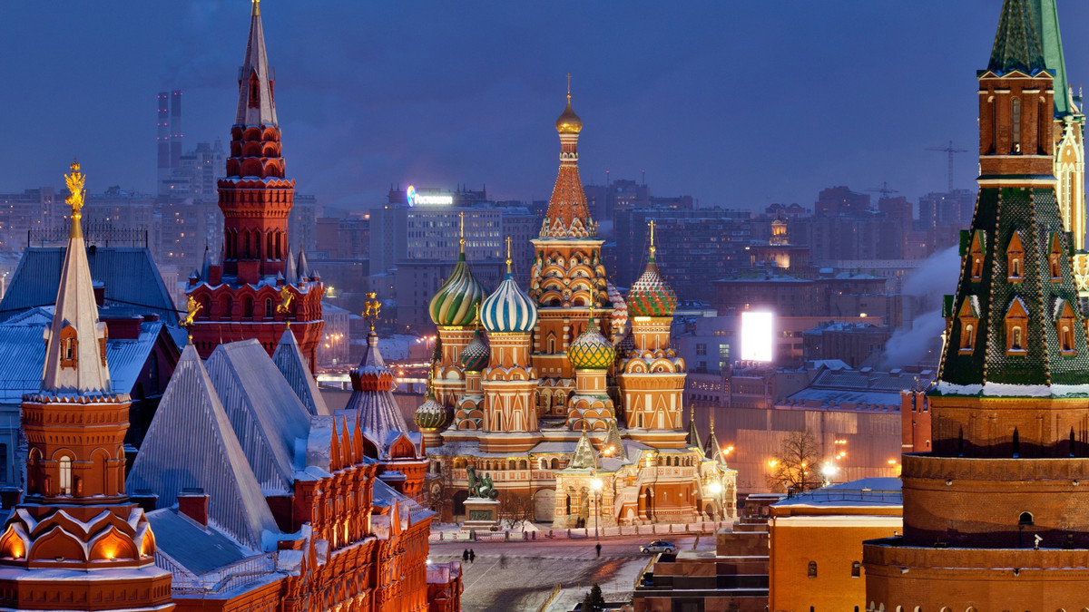 У Москві замінували Кремль, посольство США та всі вокзали - фото 1