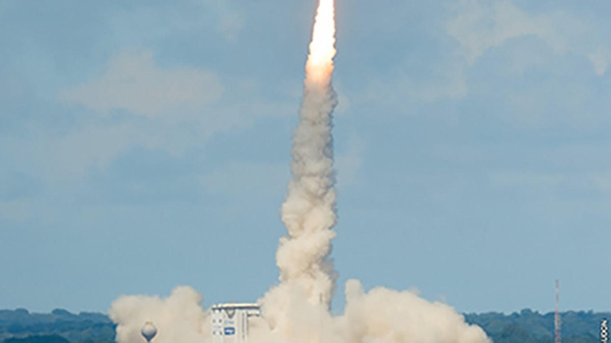 З'явилося відео зі запуском у Франції ракети-носія "Вега" з українським двигуном - фото 1
