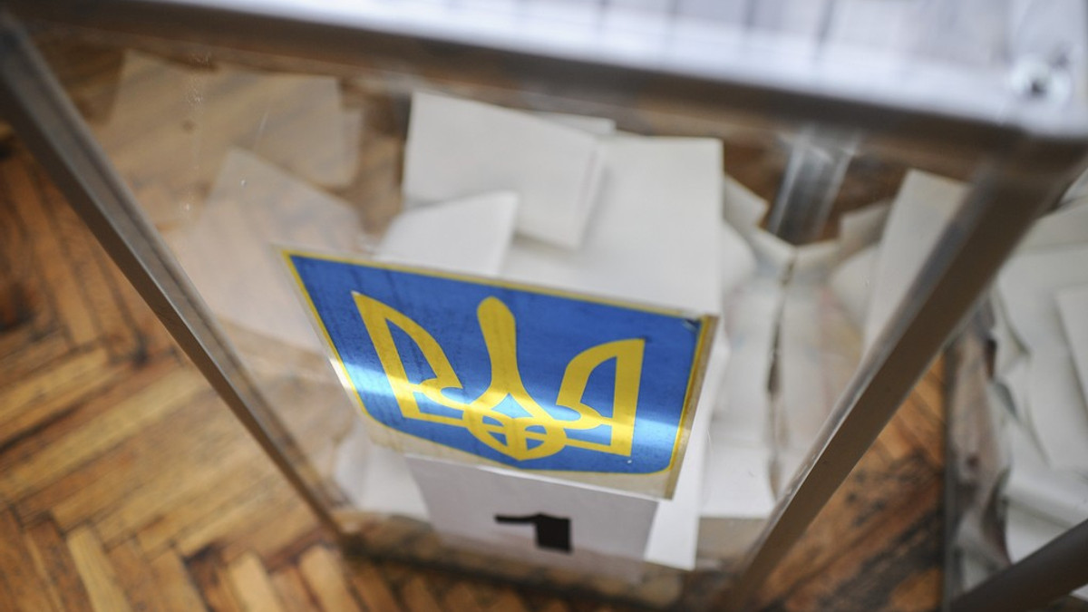 У 13 областях України відбуваються вибори - фото 1