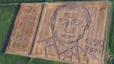 Італійській фермер за допомогою трактора намалював гігантський портрет Путіна