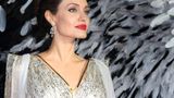 Розкішна жінка: Анджеліна Джолі показала нові фото